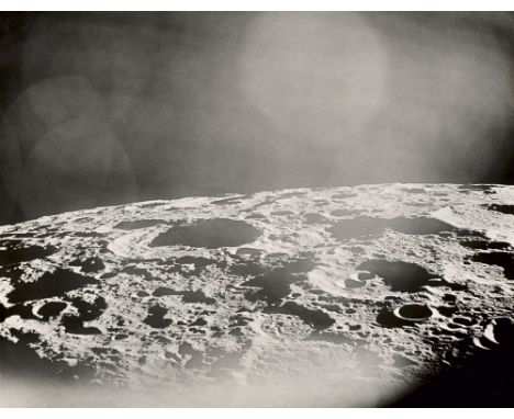 NASA - - Sammlung von 10 Original-Photographien der NASA. 1969-1972. Vintages, Silbergelatine. Maße je 20,5 x 25,5 cm. Verso 