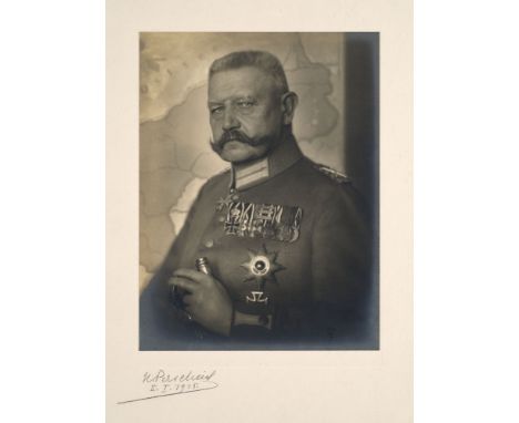 Nicola Perscheid.  (1864 - 1930). Porträt des Generalfeldmarschalls Paul von Hindenburg. 2. Januar 1915. Silbergelatine-Abzug