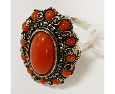 VINTAGE CORAL RING - SIZE L