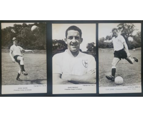 TOTTENHAM HOTSPUR EARLY 1960'S ORIGINAL POSTCARDS &amp; PHOTO X 5
4 Postcards &amp; 1 photo
Ref RL