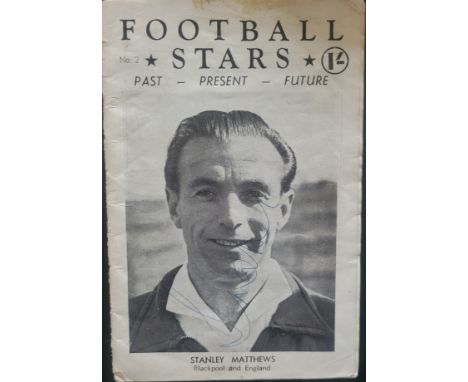 LATE 40'S MULTI SIGNED FOOTBALL STARS BOOKLET
Contains 29 original signatures in ink
Spine a little worn &amp; light handling