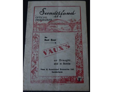 1949-50 SUNDERLAND V MANCHESTER UNITED RARE PROGRAMME
18th February 1950 in good condition with light fold&nbsp;
Ref W23