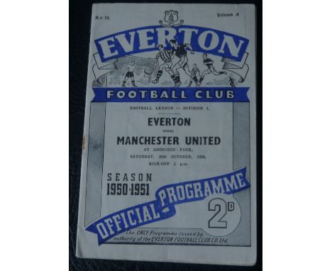 1950-51 EVERTON V MANCHESTER UNITED
28th October 1950 good condition. Some staple rusting
Ref W23