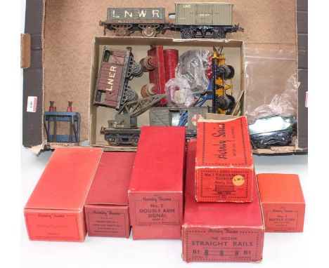 A tray of Hornby O gauge items: Post-war No.2 double arm signal (M-BM); No.1 post-war buffer stop (M-BM); box of 12 straight 