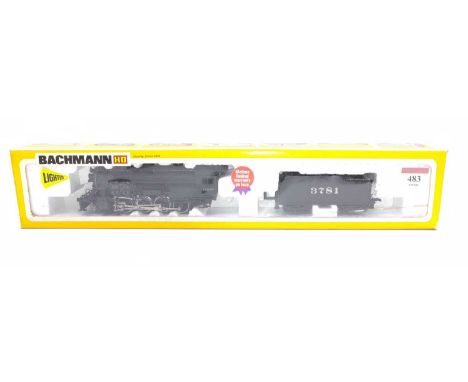 Bachmann HO No.0651 American outline 2-8-0 loco &amp; tender, A.T.&amp; S.F. No.3781, black, with smoke (E-BE)