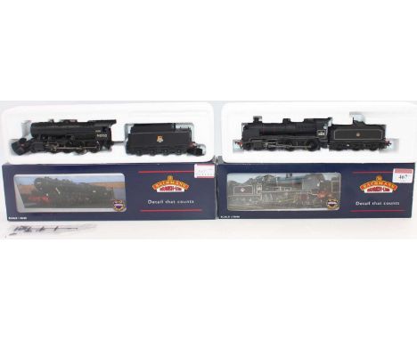 Two Bachmann Branch Line locos &amp; tenders: 32-152 N class BR lined black no.31813 (NM-BNM); 32-257A WD Austerity 90732 Vul