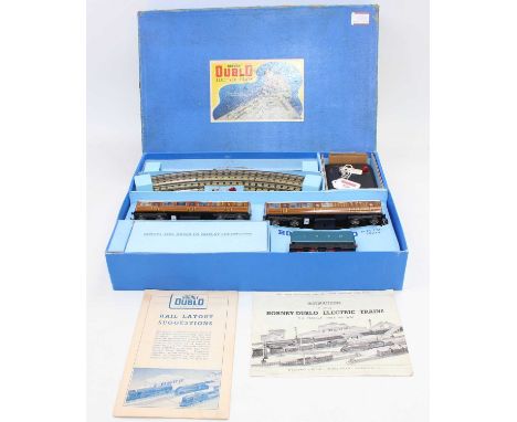 EDP1 Hornby Dublo 3-rail Sir Nigel Gresley Passenger set comprising LNER no.7 blue loco &amp; tender red nameplates &amp; whe
