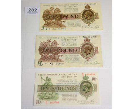3 x Treasury Notes, all Warren Fisher & comprising: (1) £1 second issue (February 1923), A1/66, very faint corner flicks & li