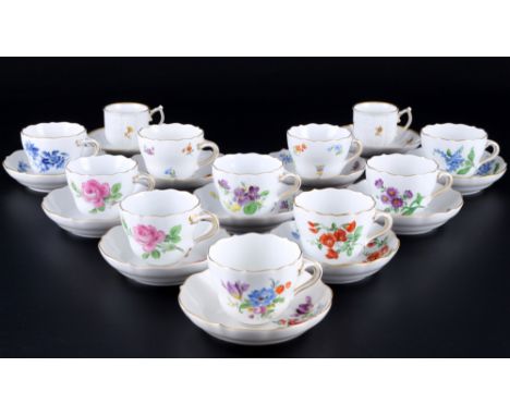 Meissen 12 Mokkatassen, diverse Blumendekore, mocha coffee cups with saucers,Porzellan, blaue Schwertermarke 1. und 2. Wahl, 
