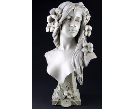 Georges Charles COUDRAY (1862-1932) Terrakotta große Frauenbüste mit Wasserlilien H 59 cm,Terrakotta grau gefasst, seitlich s