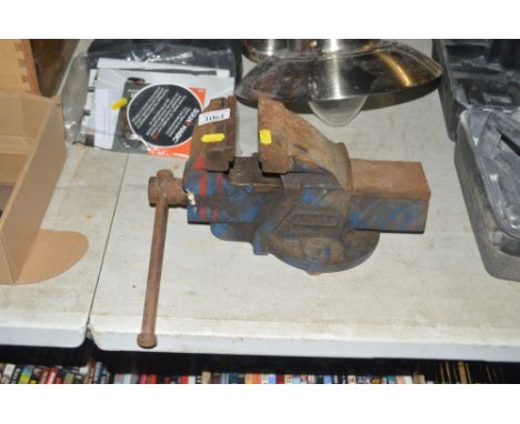 A bench vice
