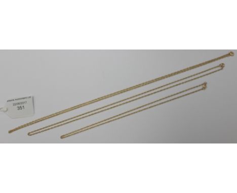 Three 9ct gold single chain necklaces, 15'', 20'' and 22'' long with a combined gross weight of approx 4.7gms