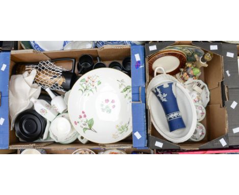 Portmeirion Phoenix coffee service for six place settings, Minton Haddon Hall dishes and trays, Minton Meadow large bowl, Min