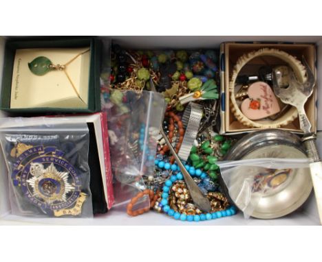 A quantity of vintage and modern costume jewellery, to include a micro mosaic gilt brooch, jade pendant,  badges, glass beads