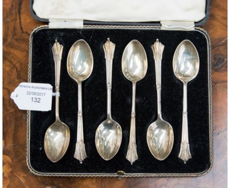 Set of silver boxed teaspoons, Sheffield 1937, maker George Howson, with Deco design handles