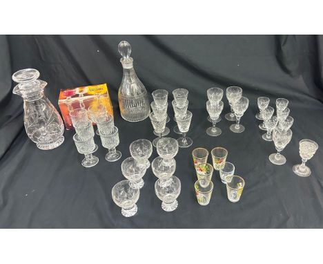 Selection of assorted vintage glassware to include decanters, sherry glasses etc