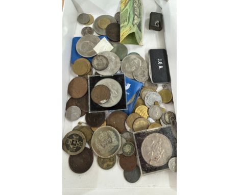 Large selection of vintage and later coins includes Pre 1947 etc 