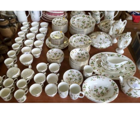 An extensive Wedgwood Wild Strawberry pattern one hundred and thirty seven piece tea and dinner service including tureens, te