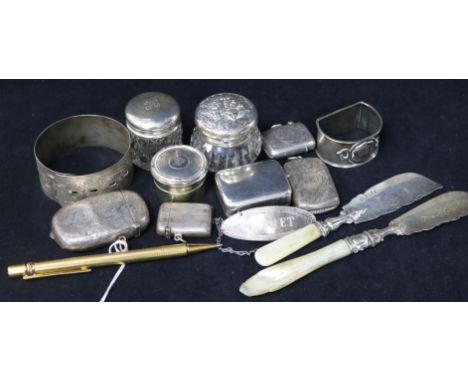 Mixed silver including a silver sovereign/vesta case, Art Nouveau napkin ring etc.