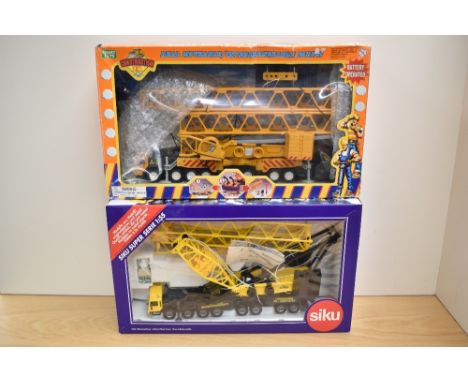 A Siku 4310 1:55 scale Die-cast, Latticed Mast Crane in original box along with a Smart Toys Construction Kids Die-cast Play 