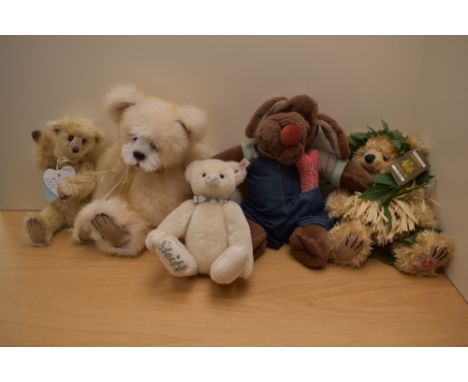 Five Modern Teddy Bears, Steiff 662003 Limited Edition 2009, Wrinkles, Bearalicious x2 and Hawaiian Colectables