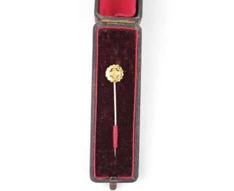 Edwardian 15ct gold stick pin 1g total weight in Vintage Case 