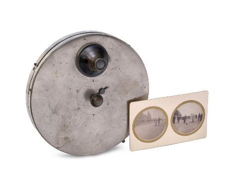 C.P. Stirns Photographische Geheim-Camera Nr. 1, 1886C.P. Stirn, Berlin. D.R.P. 38391, Nickel, Serien-Nr. 3390, für 6 Aufnahm