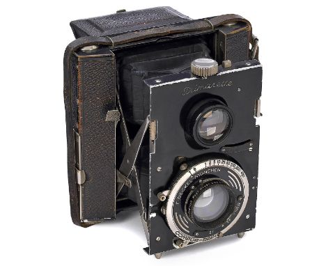 Primarette, um 1933Curt Bentzin, Görlitz. Zweiäugige zusammenfaltbare Scherenspreizenreflex für 4 x 6,5 cm auf 127er-Film. Mi