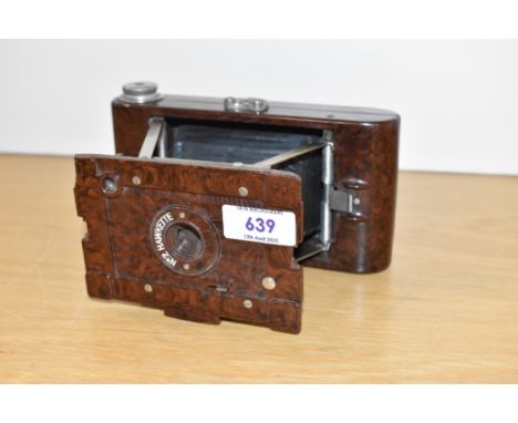 A Kodak No2Hawkeye bakelite folding camera