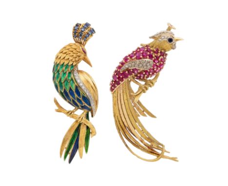 Property of a Nobleman. &nbsp;A pair of 18ct gold bird brooches [a] An Italian 18ct gold Hoopoe bird brooch. The main body is