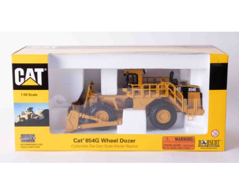 CAT 854G Wheel Dozer 1:50 scale, boxed.