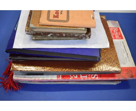 BALLET:&nbsp;a good collection of autograph ballet memorabilia collected by one family in the post-war years, contained in ap