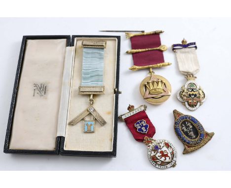MASONIC JEWELS ETC.:- A 9 ct. gold Irish pendant jewel with maroon ribbon, inscribed on the reverse ("...Carlow June 1897", a