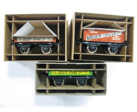 Three Modern Boxed Bassett-Lowke 'O' Gauge Railway Wagons, #BL99060, one x three Plank Wagon - Bassett- Lowke private owner (