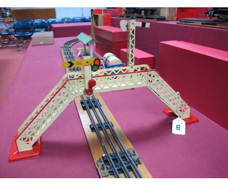 A Pre-War No.1A Hornby 'O' Gauge Footbridge, cream/red lining with two signals. In reproduction box.