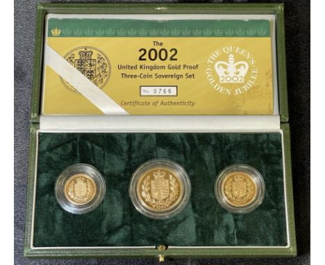 UNITED KINGDOM. The UK Gold Proof 3-Coin Sovereign Collection 2002. A/FDC.Coin 1: Elizabeth II, 1952-2022, 2 Pounds (Double S