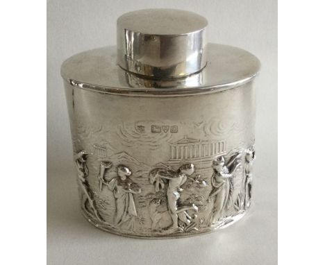 CHESTER: A fine quality Edwardian silver tea caddy decorated with figures. 1902. Approx. 105 grams. Est. £400 - £500.