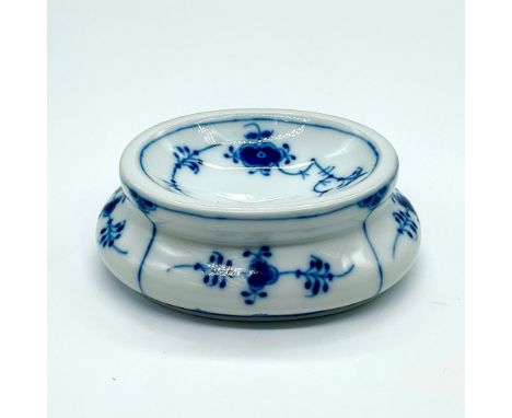 A oval white dipped dish decorated with blue flowers. Royal Copenhagen backstamp. Issued: c. 1980-1984Dimensions: 4.25"L x 3.