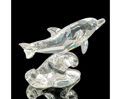 This Swarovski crystal baby dolphin was part of the Aquatic Worlds theme group. This baby dolphin with a faceted clear crysta