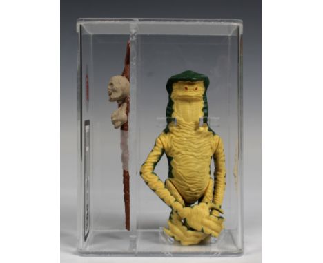 A loose graded vintage Star Wars Amanaman with original staff., Cased in acrylic and graded by UK Graders. Figure 85 Paint 80