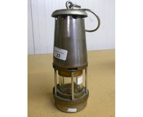 Wolf Type FG brass and steel miners lamp No. 3581 (23cm) 