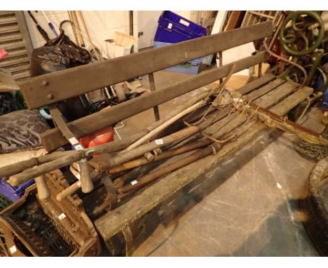 Large wrought iron garden bench with wooden slats L: 198 cm 