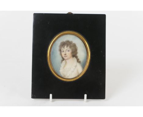 Thomas Peat (active late 18th/early 19th Century), Portrait miniature of a young woman in a white frilled collar dress, quart