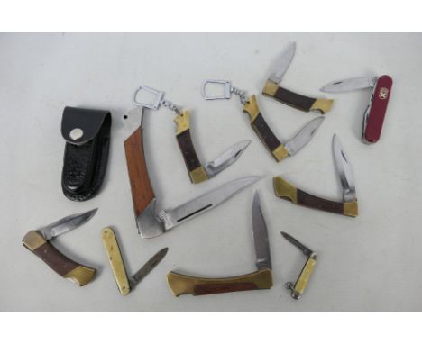 A collection of penknives / folding knives.This lot is not for sale to people under the age of 18. By bidding on this item yo
