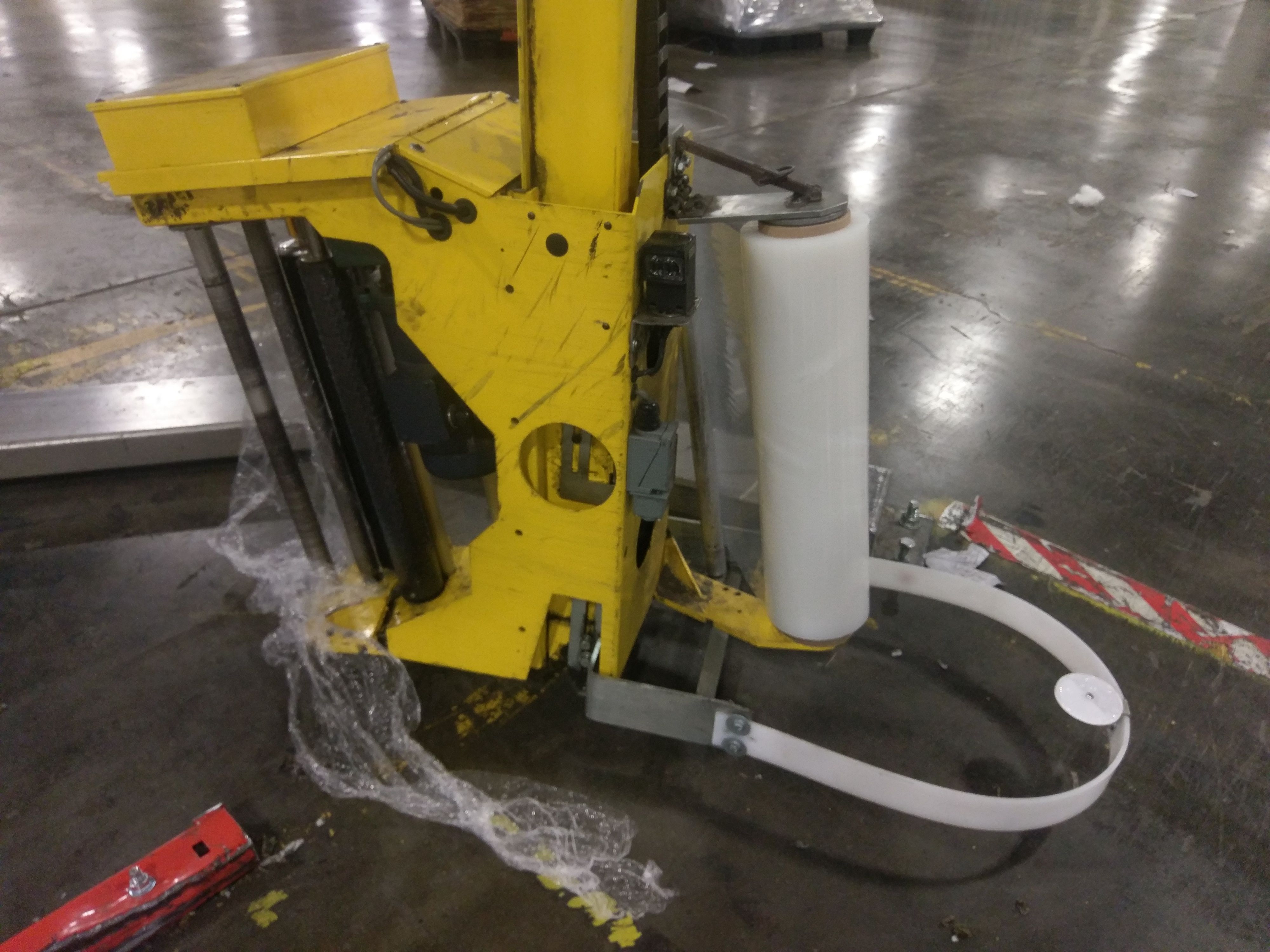 ITW MIMA "COBRA 32" MODEL C032 SWING ARM STRETCH WRAPPER; S/N D1660204