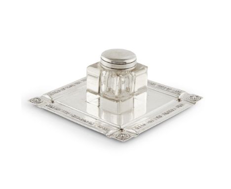ELKINGTON & CO., BIRMINGHAM  ARTS AND CRAFTS SILVER INKWELL, DATED 1926   the square base set to the angles with embossed ros