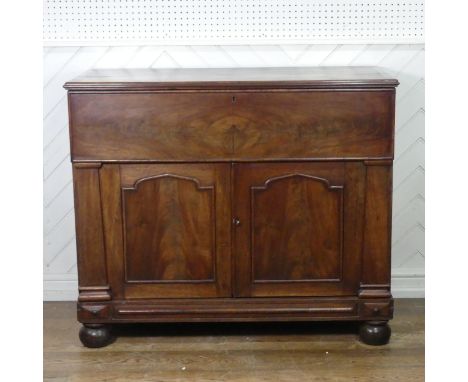 A good 19th century mahogany secretaire Chest / Cupboard,&nbsp;rectangular top with decorative banding, above folding frieze 