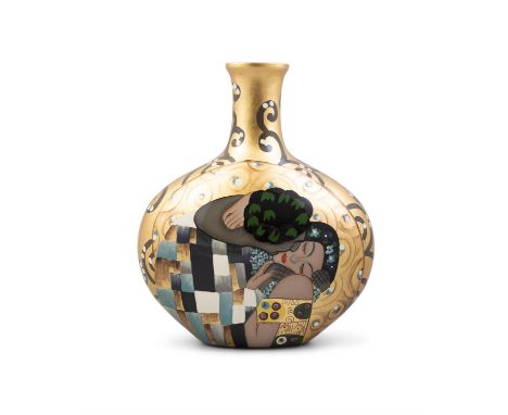 VASE A gilt vase in the style of Klimt, 35cm high
