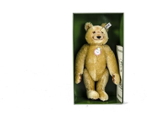 A Steiff Limited Edition Dicky Bear 1930, 14720 of 20000, in original box with certificate, 1985