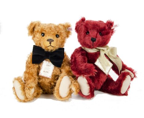 A Steiff British Collector’s 2005 Teddy Bear, 1890 of 4000; and a Steiff British Collector’s 1998 Teddy Bear, in original box